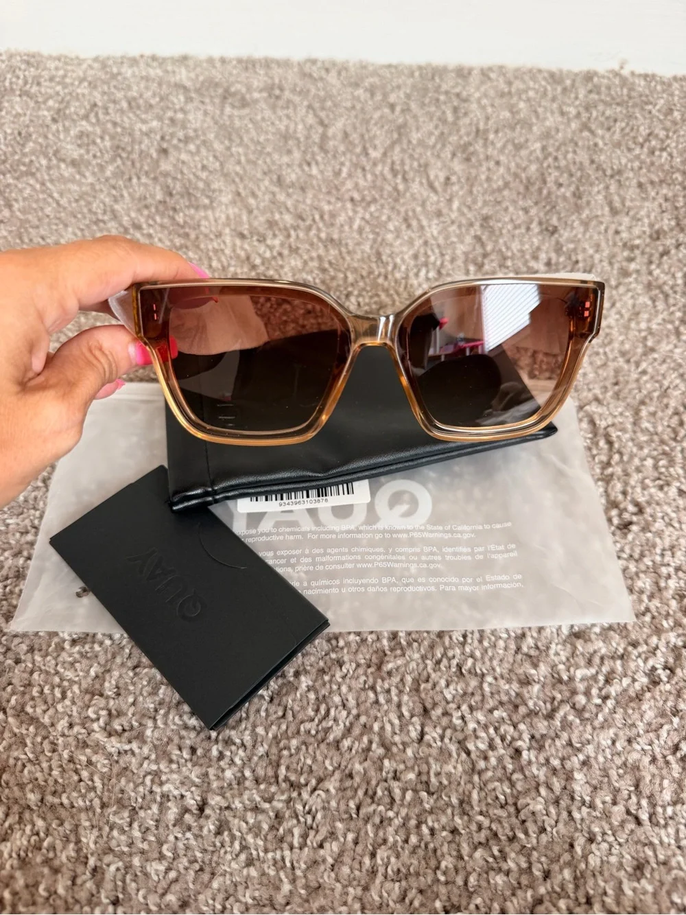 NIB Quay unisex Drive In 51mm Square Sunglasses in Crystal oat/sepia